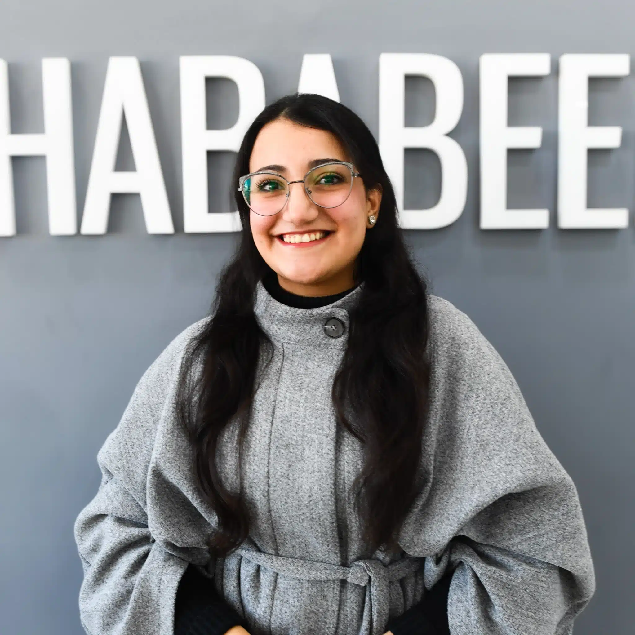 Batool instructs in Arabic acquisition in Amman