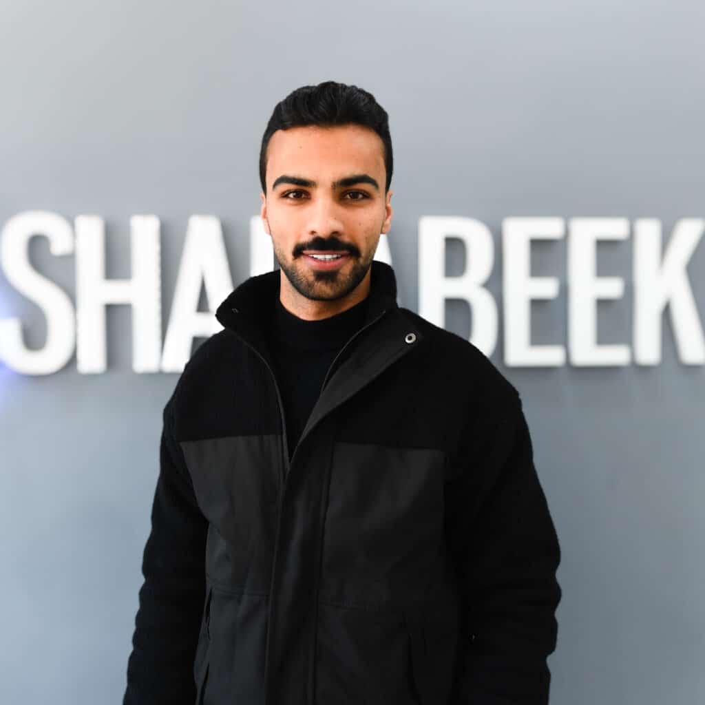 Obada teaches Arabic to foreigners in Amman